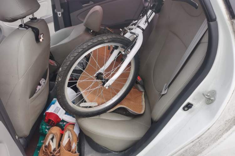 Used Hyundai Verna (older generation) 2014 1.4L Manual Smart GLS Trim Left Rear Seat