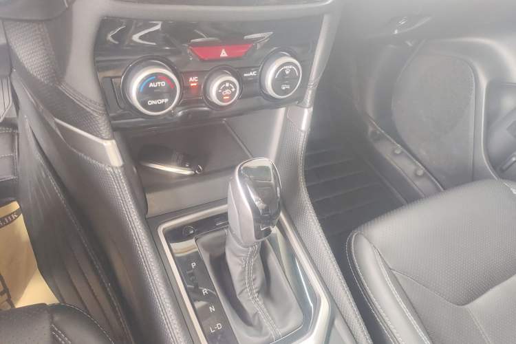 Used Subaru Forester 2019 2.0i Luxury Edition EyeSight Gear Lever