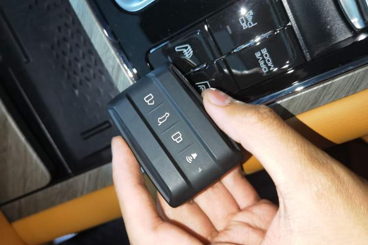 Used Tank 500 New Energy 2025 Hi4-Z
