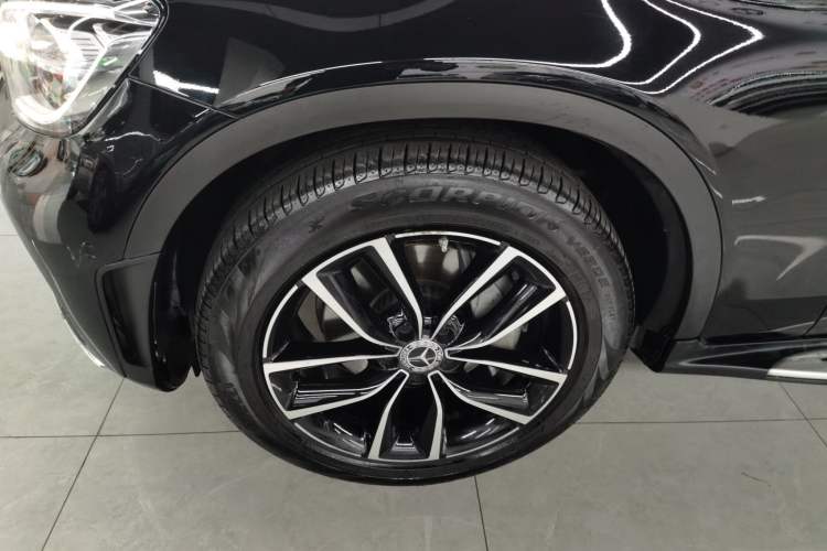 Used Mercedes-Benz GLC 2021 GLC 300 L 4MATIC Dynamic Model Exterior 4