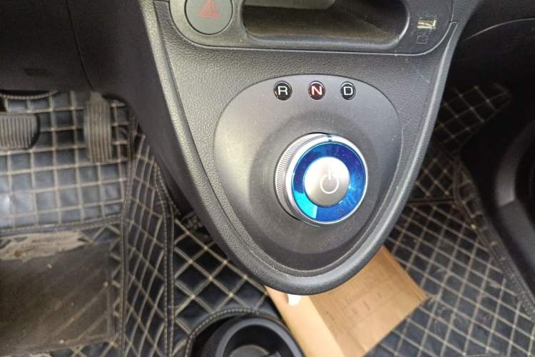 Used ORA Black Cat 2021 351 km Standard Version
