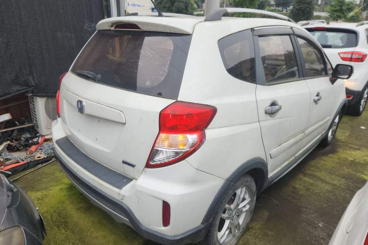 Used Changan CX20 2014 1.4L IMT Sunroof Navigation Version China IV Standard