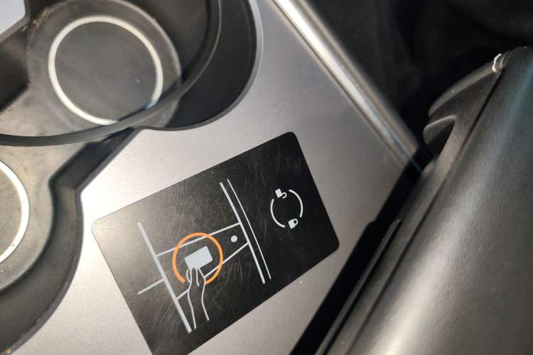 Used Tesla Model Y 2022 Rear-Wheel-Drive Version
