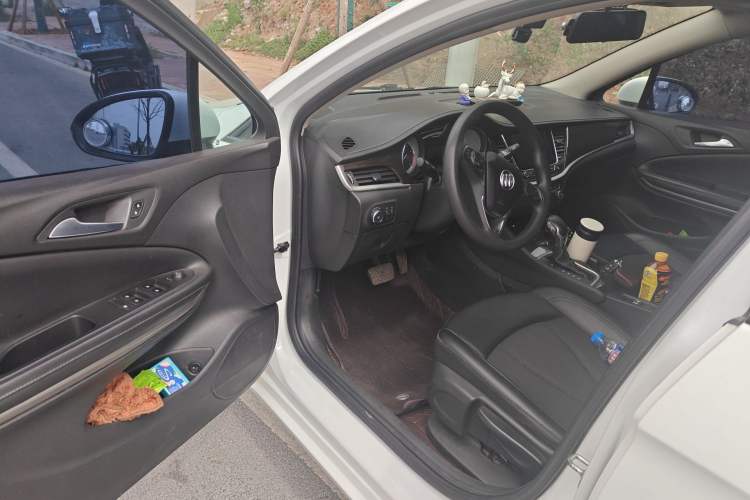 Used Buick Verano 2019 Sedan 20T Dual-Clutch Leading Model Driver Seat