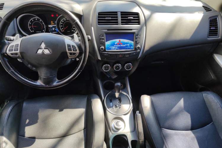 Used Mitsubishi ASX 2013 2.0L CVT 4x4 Flagship Edition