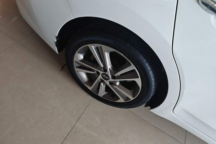 Used Hyundai Elantra (6th Generation / Lingdong) 2016 1.6L Automatic ZhiXuan – Elite Version