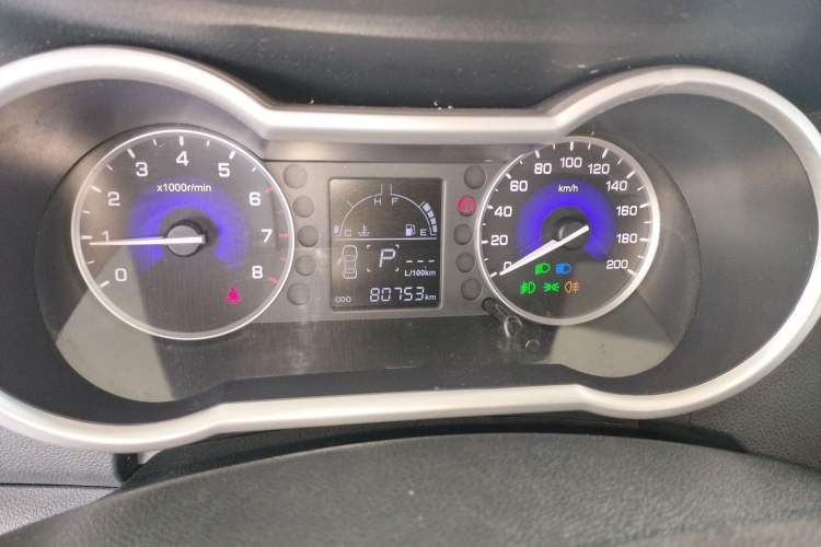 Used Dongfeng Aeolus AX3 2016 1.5L Automatic ZhiKu Model
