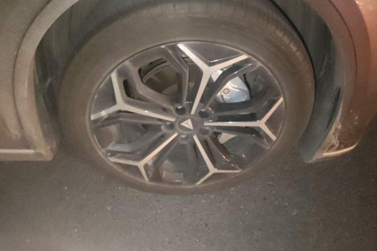 Used Deepal SL03 2024 135Plus Glory Edition Right Front Wheel Hub