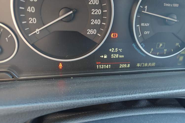 Used BMW 3 Series 2016 320Li Ambition Model
