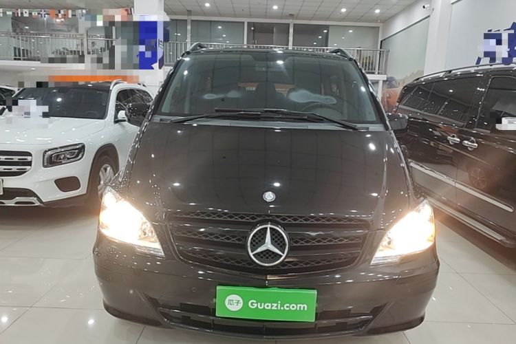 Used Mercedes-Benz Vito 2011 2.5L 7-seater executive version