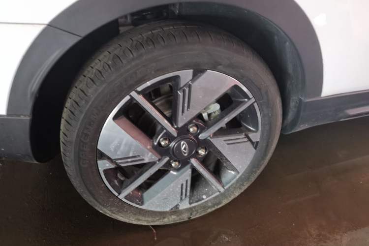 Used Chery New Energy Boundless Pro 2022 301km "WoW" Edition Lithium Iron Phosphate