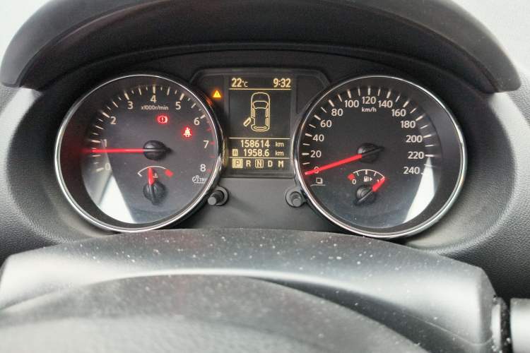 Used Nissan Qashqai 2012 2.0 XL Fire CVT 2WD Odometer Close Up