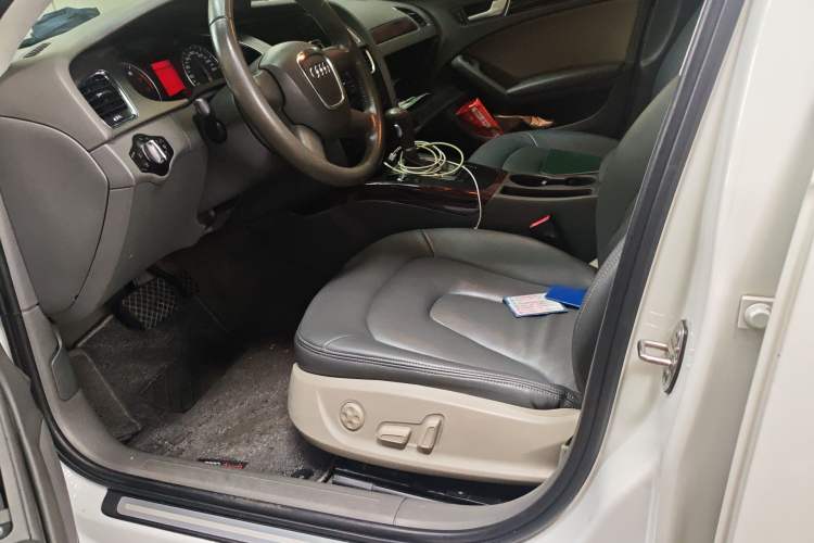 Used Audi A4L 2011 2.0 TFSI Standard Model Left Front Seat