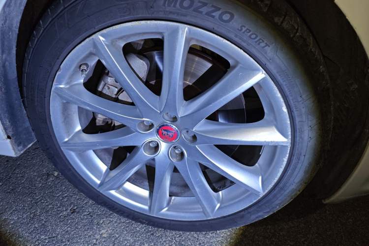 Used Jaguar XJ 2014 XJL 3.0 SC Four-Wheel Drive Panoramic Business Edition
