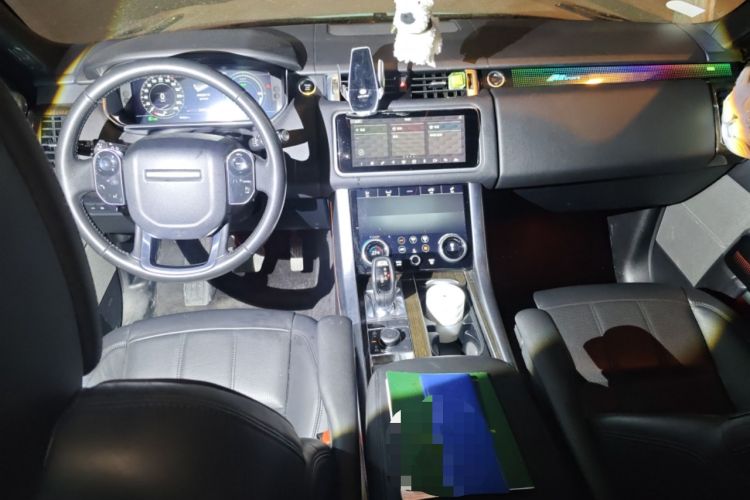 Used Land Rover Range SportNew Energy 2018 P400e Center Console