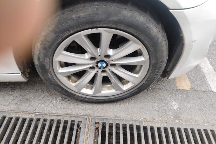 Used BMW 5 Series 2011 523Li Leading Model
