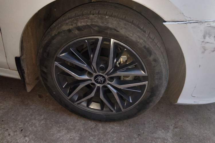 Used BYD Qin PLUS 2023 Champion Edition DM-i 120KM Leading Model
