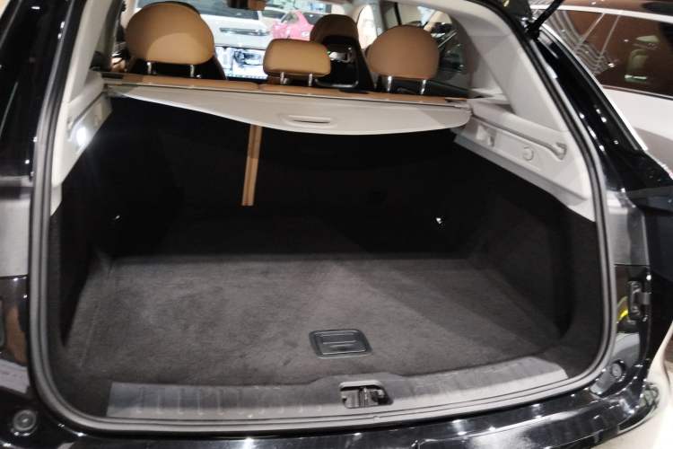 Used Leapmotor C11 2024 Range-Extended 200 Smart Enjoyment Edition Trunk