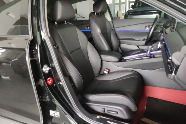 Used Honda Inspire 2023 260TURBO Deluxe Edition Right Front Seat