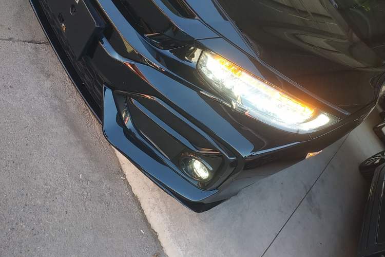 Used Honda Civic 2021 HATCHBACK 220TURBO CVT Trendy Cool Edition
