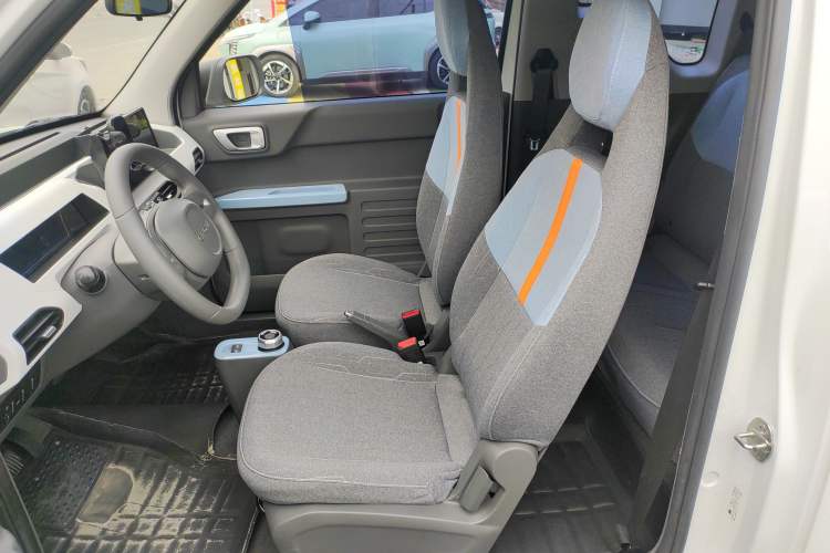 Used Geely Galaxy Panda 2023 Panda Mini 200km Endurance Bear Left Front Seat