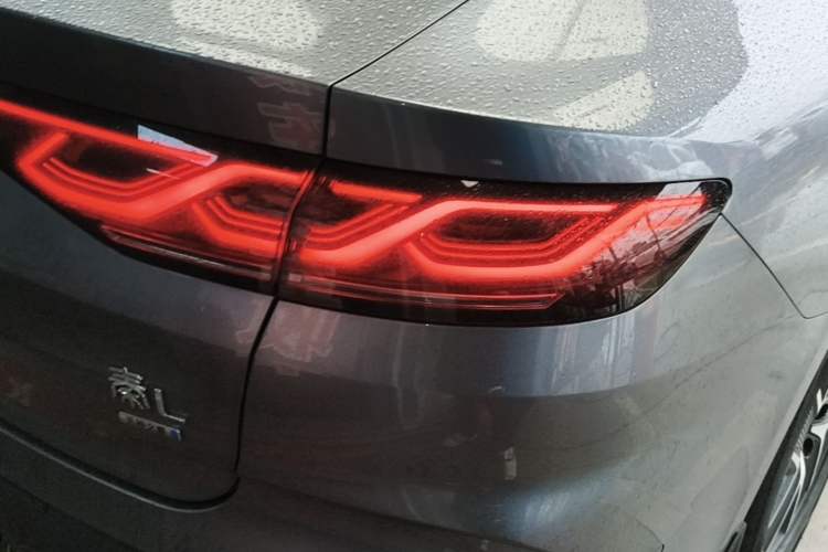 Used BYD Qin L 2025 DM-i Smart Drive 120KM Superior Model
