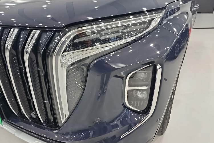 Used Hongqi HS7 2023 2.0T Automatic All-Wheel-Drive Flagship Edition Six Seats
