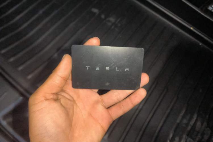 Used Tesla Model Y L 2025 Model Long-Range All-Wheel-Drive Version
