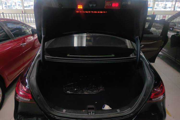 Used Mercedes-Benz E-Class 2023 Updated E 300 L Fashion Edition
