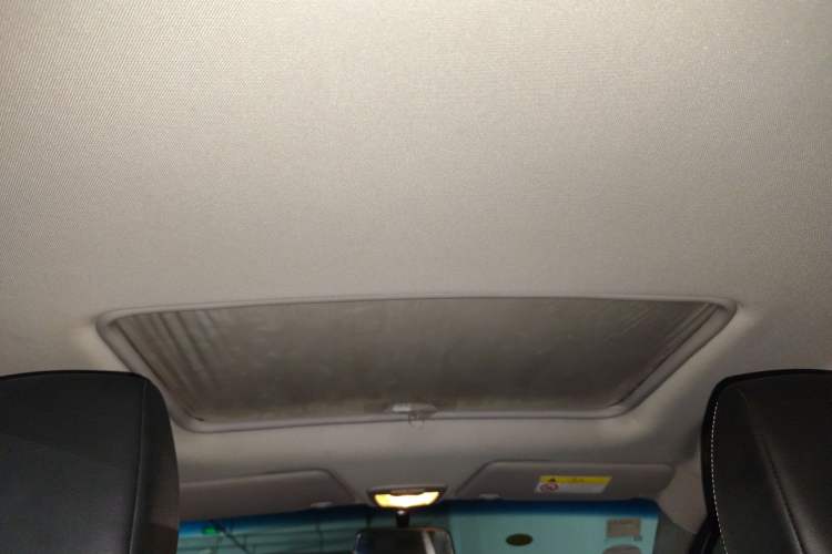 Used Baojun 310W 2018 1.5L Automatic Luxury Version China V Headliner