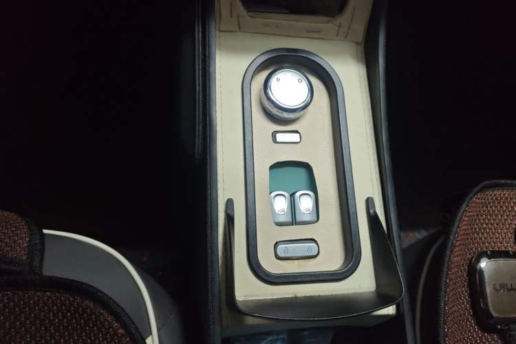 Used CHANGAN NEVO Lumin 2023 205km Xiangqin Version Gear Lever