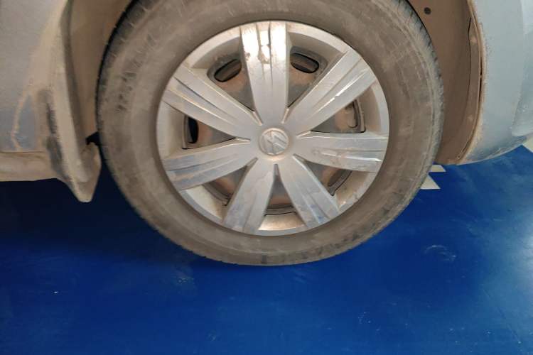 Used Volkswagen Jetta 2015 Value Edition 1.6L Manual Fashionable Style