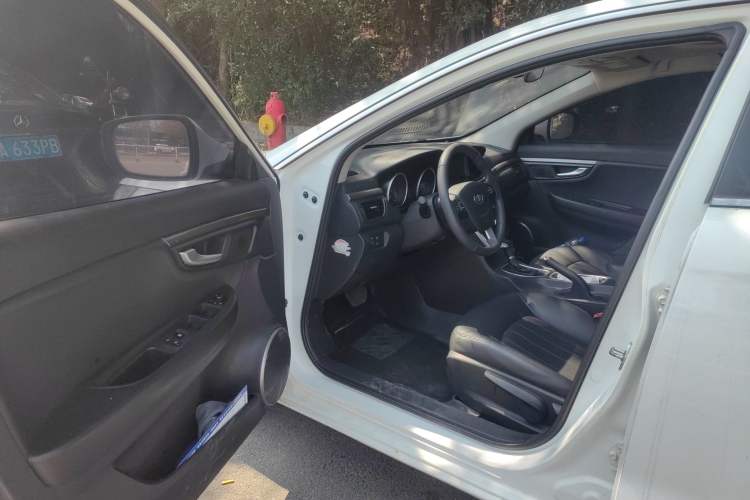 Used Bestune B50 2016 1.4T Automatic Luxury Model Driver Seat