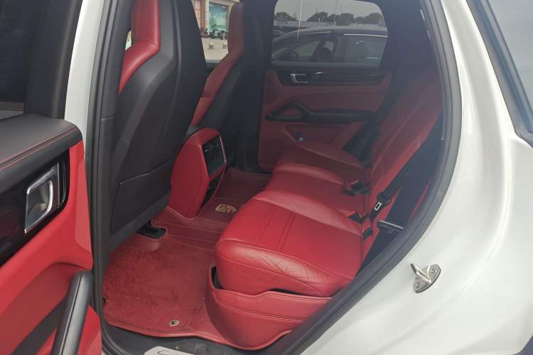 Used Porsche Cayenne E-Hybrid 2021 Cayenne E-Hybrid 2.0T