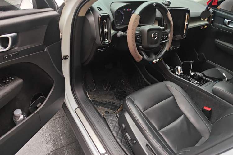 Used Volvo XC40 2022 T4 Four-Wheel Drive Smart & Luxurious Edition Driver Seat