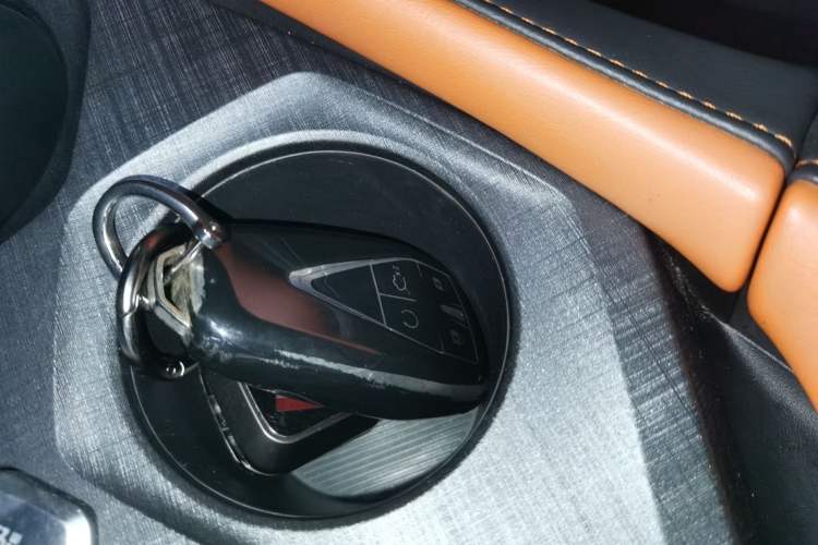 Used CHANGAN UNI-V 2022 1.5T Prestige Version
