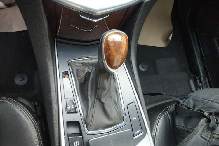 Used Cadillac SRX 2014 3.0L Leading Model