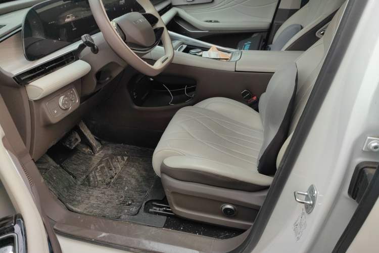 Used EXEED Stellar C-DM 2024 1.5T Long-Range Pro