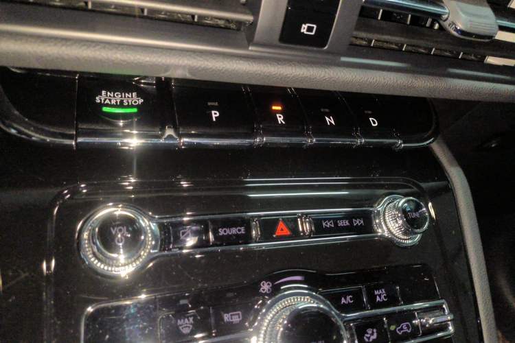 Used Lincoln Corsair 2022 Revised Version 2.0T Two-Wheel Drive Premium Edition
