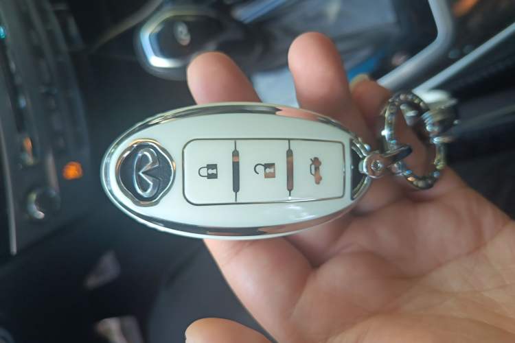 Used Infiniti QX60 2016 2.5 S/C Hybrid Two-Wheel-Drive Excellence Edition China V Standard