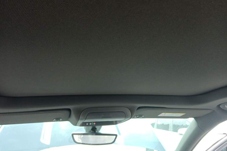 Used Cadillac XT4 2018 28T Two-Wheel Drive Leading Version
