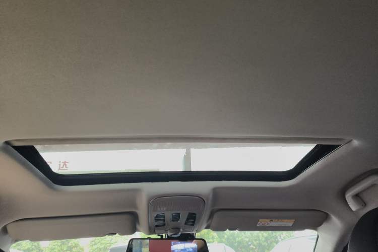 Used Haval H2 2017 Blue Label 1.5T Automatic Two-Wheel Drive Luxury Model Headliner