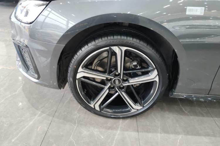 Used Audi A4L 2025 2 Million Units Enjoyment Version 40 TFSI Luxury Dynamic Edition