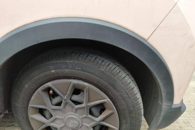 Used Wuling Hongguang MINIEV 2022 GAMEBOY 300km Enthusiast Model with Lithium Iron Phosphate Right Front Wheel Hub