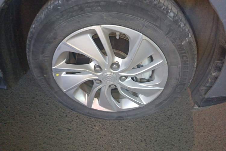 Used Buick Velite 6 2020 Plug-in Hybrid Connected Fashion Model Right Front Wheel Hub