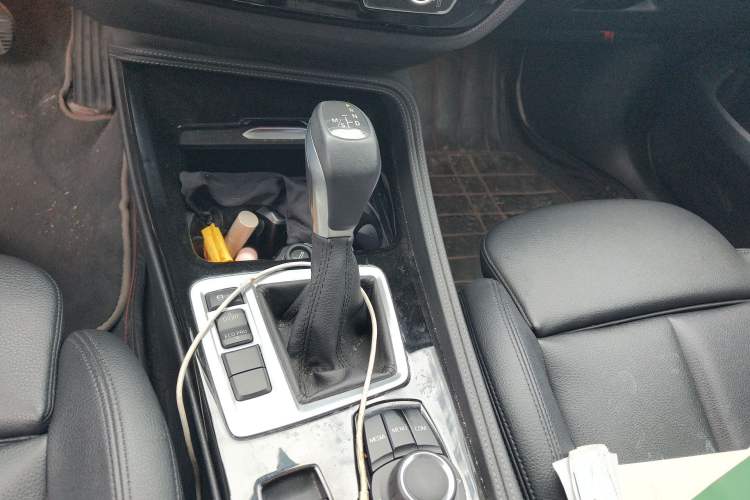 Used BMW 1 Series 2018 118i Sport Edition Gear Lever