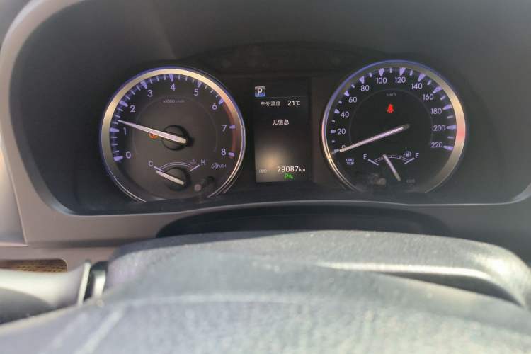 Used Toyota Highlander 2018 2.0T Four-Wheel Drive Luxury Edition 7 Seats China V Emission Standard