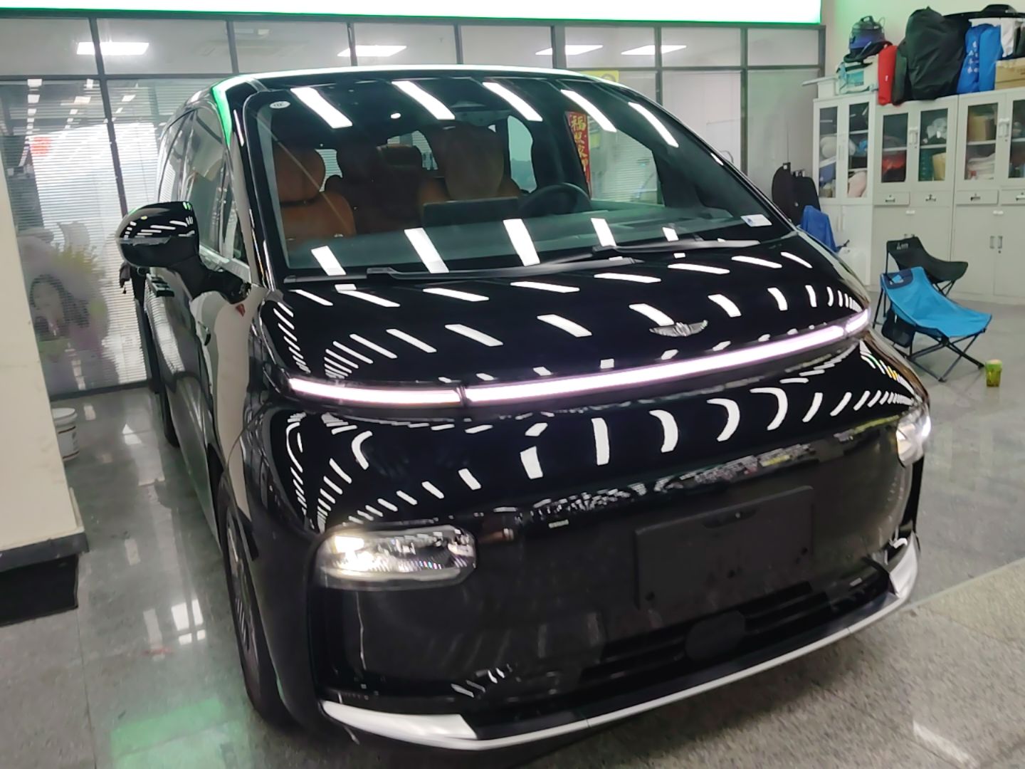 Geely Galaxy LEVC L380 2024 140-Degree 6-Seater All-Wheel-Drive Ultra — снимка 3