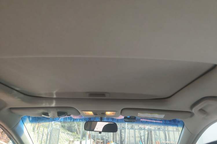 Used Honda Crider 2013 1.8L automatic luxury edition Headliner