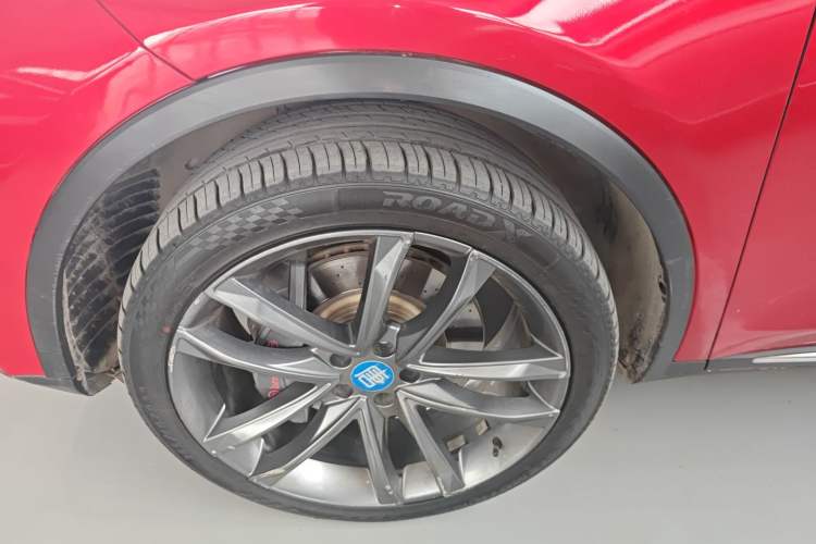 Used BYD Tang New Energy 2018 DM 2.0T All-Wheel Drive Smart Connectivity Luxury Model 7 Seats China V Emission Standard Left Front Wheel Hub